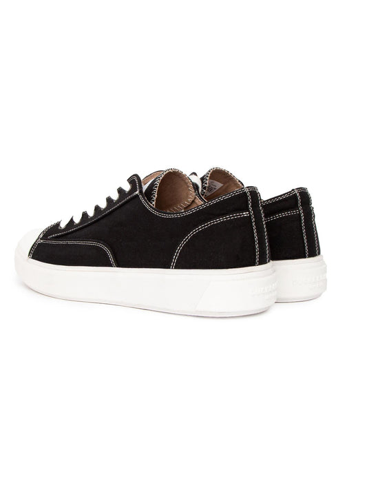 Nesta Trainers Black