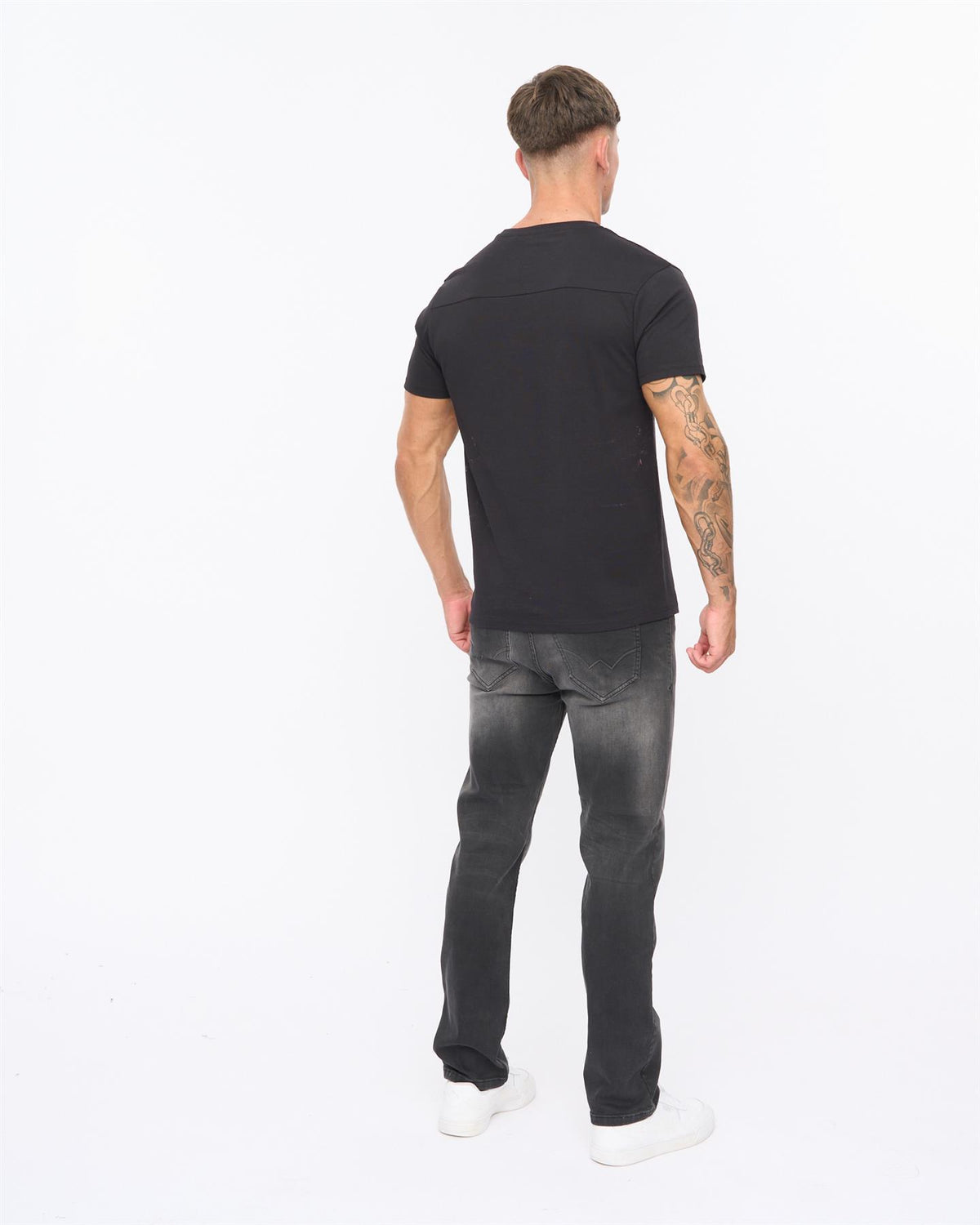 Chamata T-Shirt Black