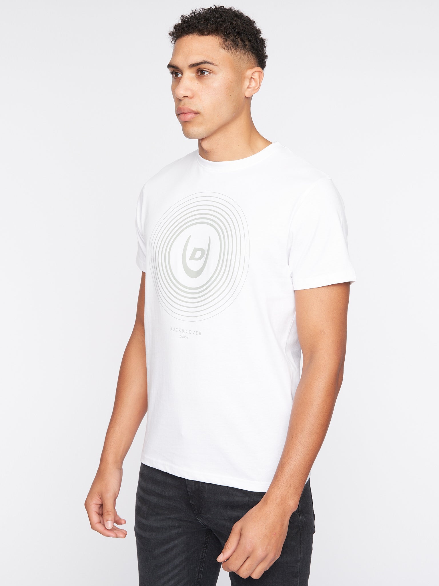 Duck & Cover - Mens Zoomout T-Shirt White – Duck and Cover